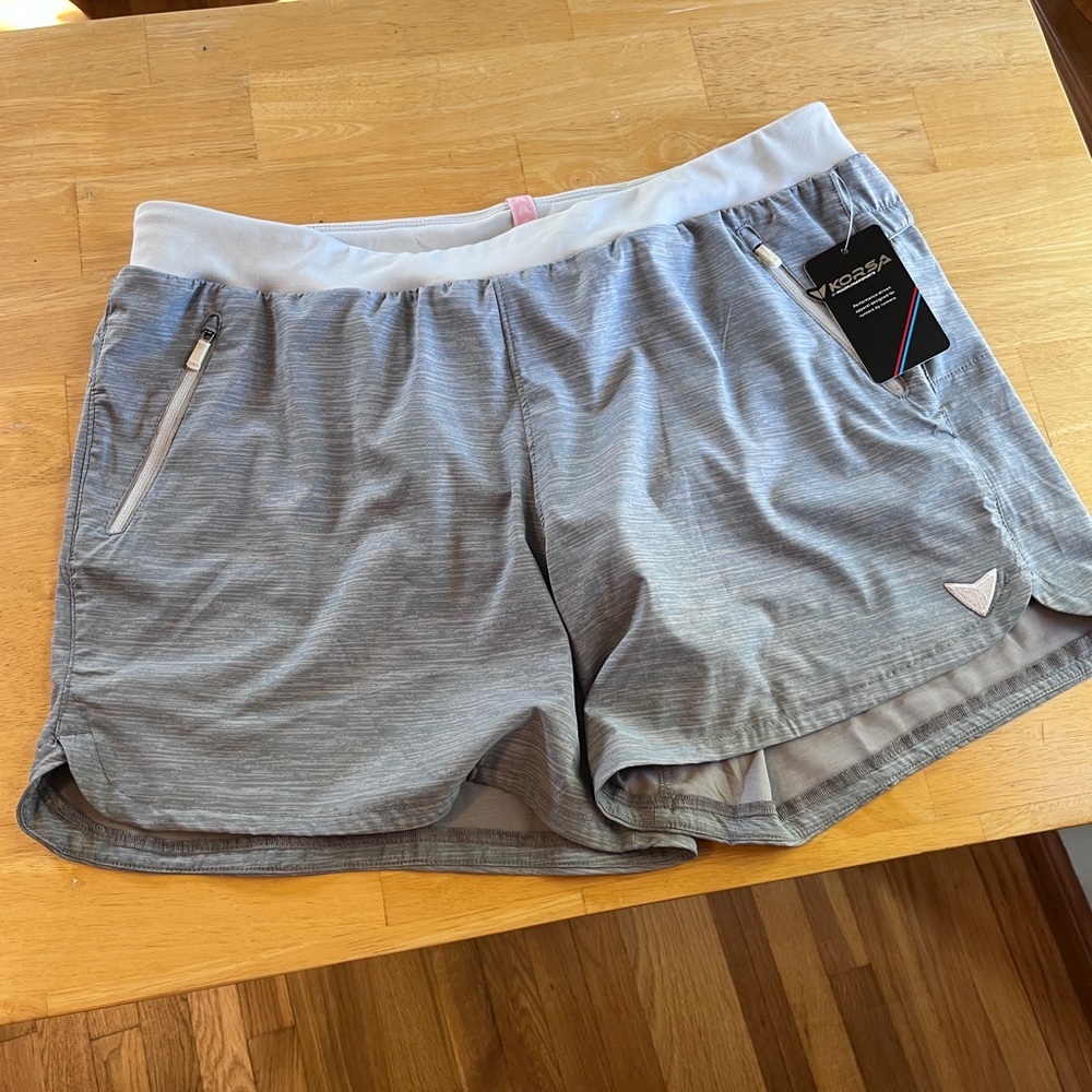Korsa Women’s Embrace 5” short